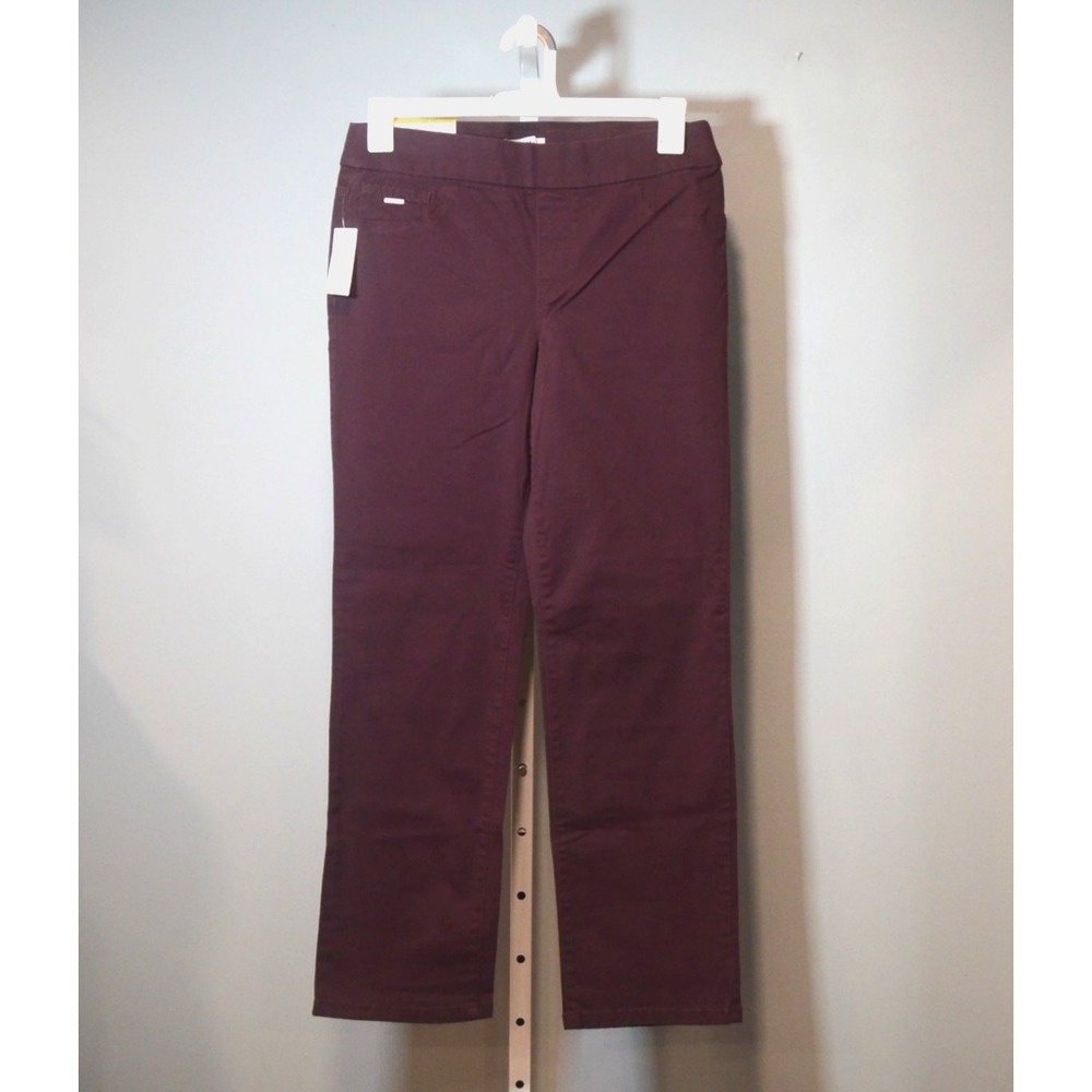 NWT Nine West Women's Size 8 Wine Color Heidi Style Pull-on Straight Leg Jeans